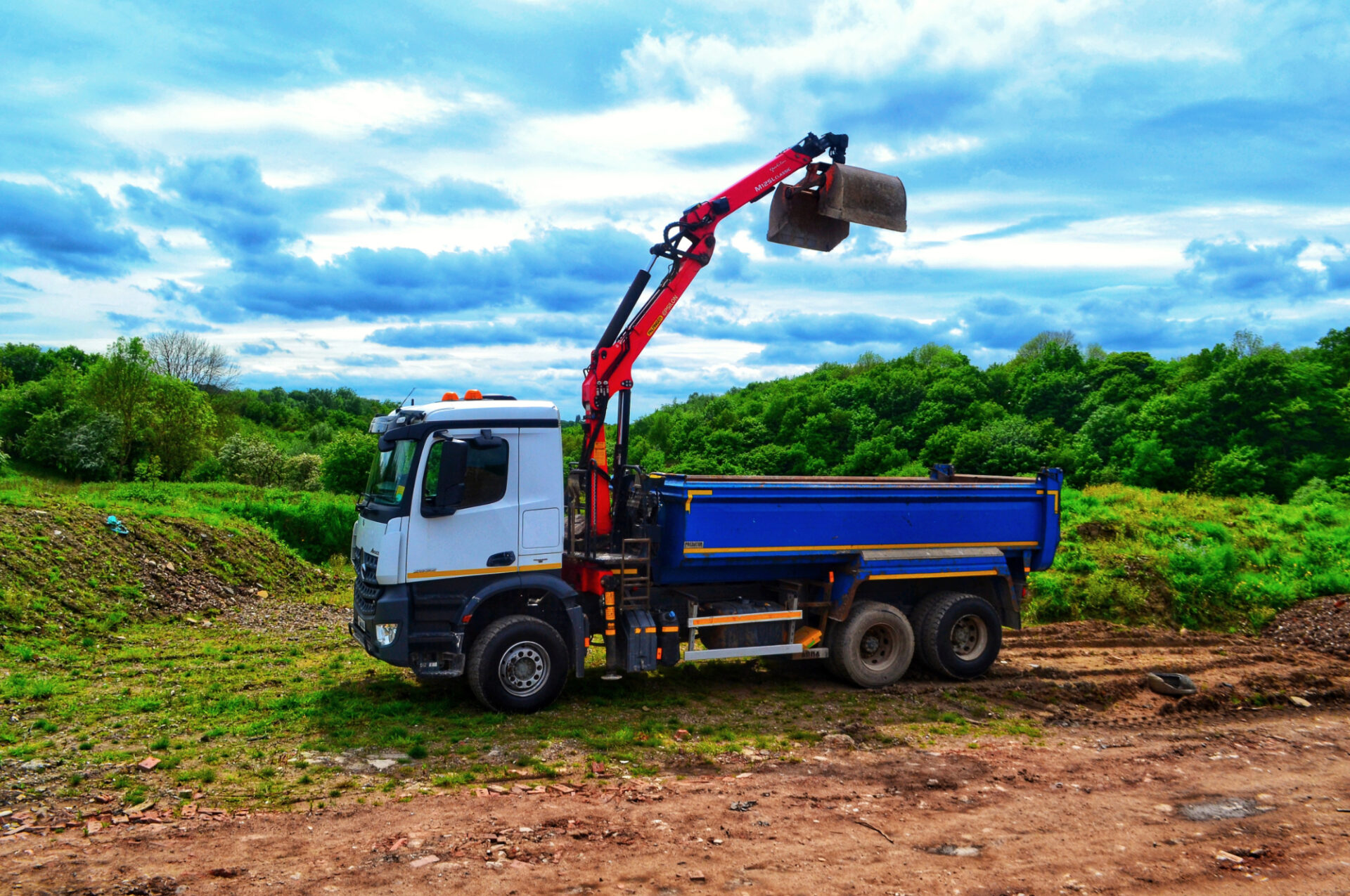Liverpool Landscaping - Grab Hire